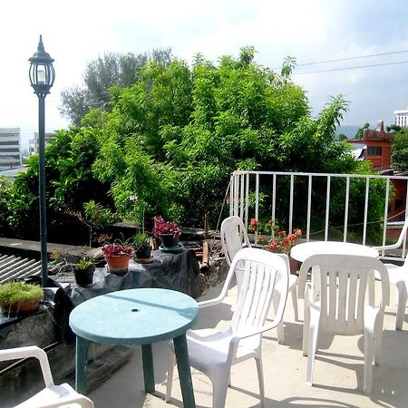 Ximenas Guest House Σαν Σαλβαντόρ Εξωτερικό φωτογραφία