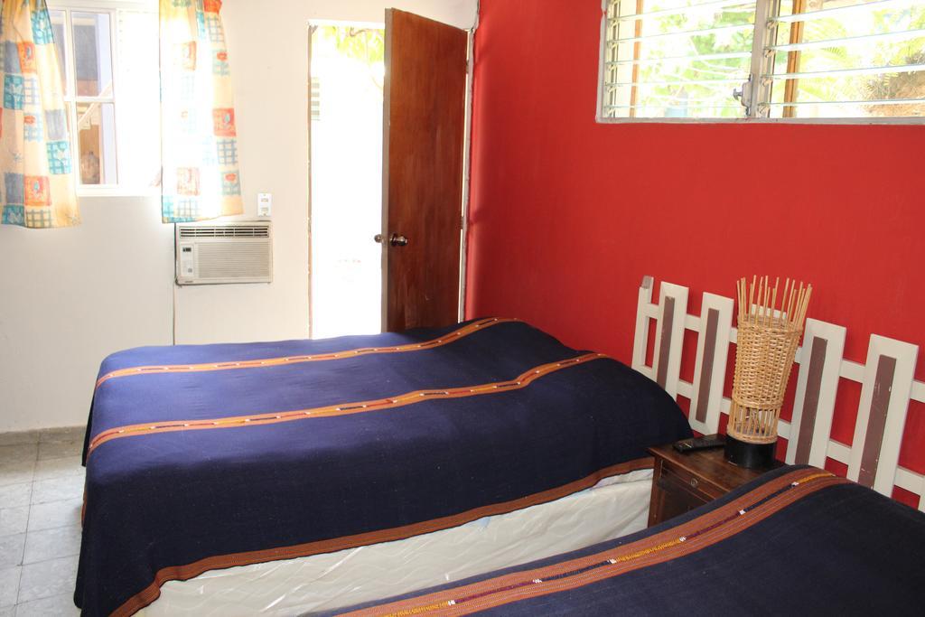 Ximenas Guest House Σαν Σαλβαντόρ Εξωτερικό φωτογραφία