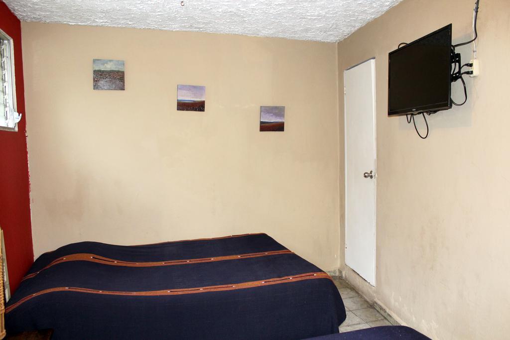Ximenas Guest House Σαν Σαλβαντόρ Εξωτερικό φωτογραφία