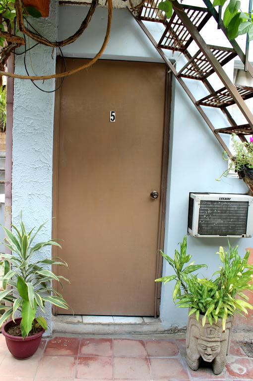 Ximenas Guest House Σαν Σαλβαντόρ Εξωτερικό φωτογραφία