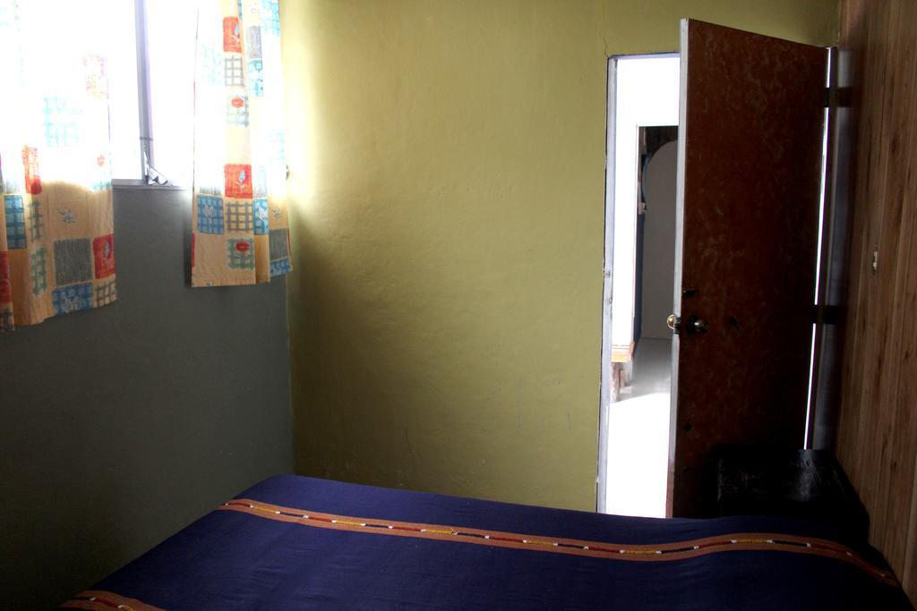 Ximenas Guest House Σαν Σαλβαντόρ Εξωτερικό φωτογραφία